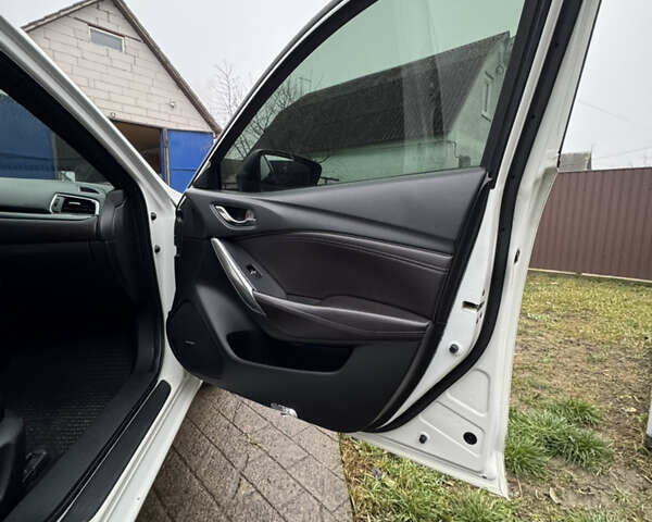 Белый Мазда 6, объемом двигателя 2.45 л и пробегом 184 тыс. км за 17500 $, фото 26 на Automoto.ua