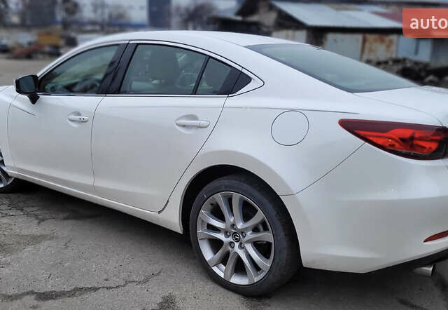 Белый Мазда 6, объемом двигателя 2.49 л и пробегом 73 тыс. км за 12500 $, фото 6 на Automoto.ua