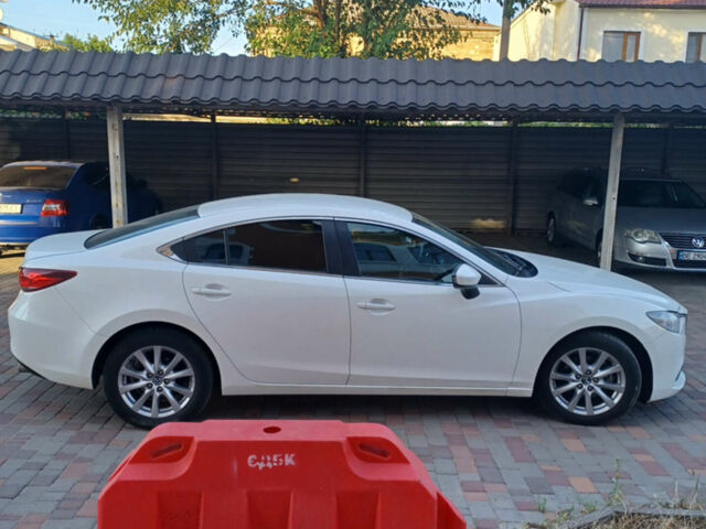 Білий Мазда 6, об'ємом двигуна 2 л та пробігом 67 тис. км за 16000 $, фото 2 на Automoto.ua