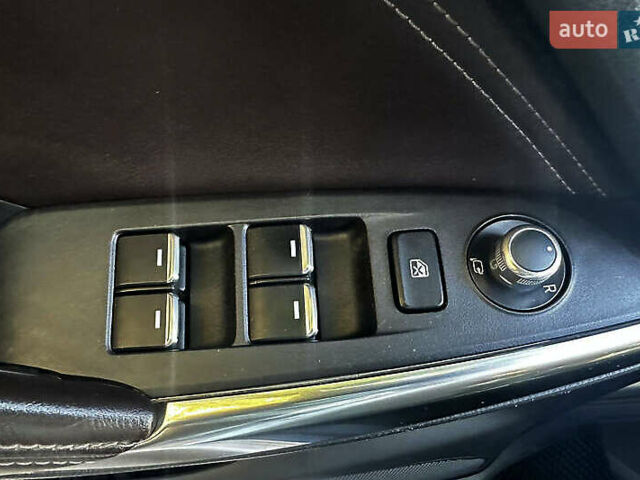 Белый Мазда 6, объемом двигателя 2.19 л и пробегом 146 тыс. км за 15000 $, фото 12 на Automoto.ua