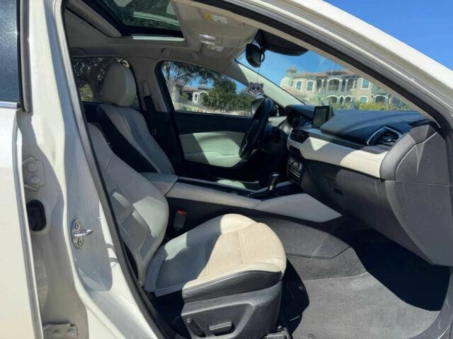 Белый Мазда 6, объемом двигателя 2.5 л и пробегом 71 тыс. км за 8200 $, фото 9 на Automoto.ua