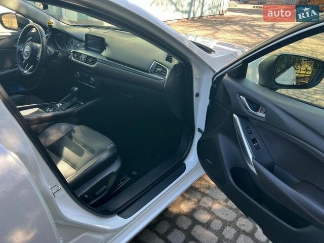 Белый Мазда 6, объемом двигателя 2.49 л и пробегом 180 тыс. км за 14750 $, фото 28 на Automoto.ua