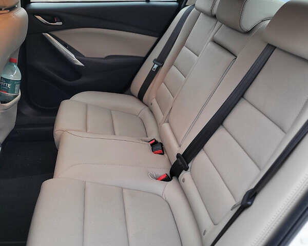 Белый Мазда 6, объемом двигателя 2.49 л и пробегом 73 тыс. км за 12500 $, фото 14 на Automoto.ua