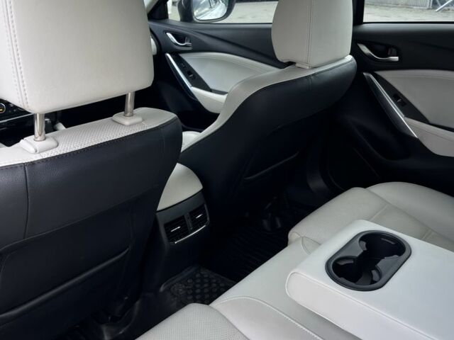 Білий Мазда 6, об'ємом двигуна 2.5 л та пробігом 59 тис. км за 18400 $, фото 6 на Automoto.ua