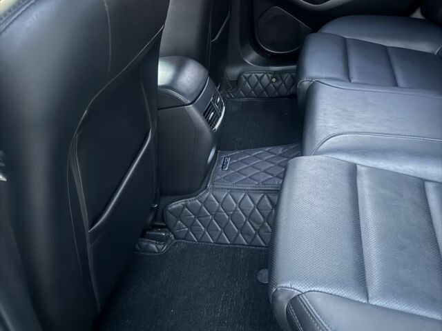 Білий Мазда 6, об'ємом двигуна 0 л та пробігом 187 тис. км за 15000 $, фото 16 на Automoto.ua