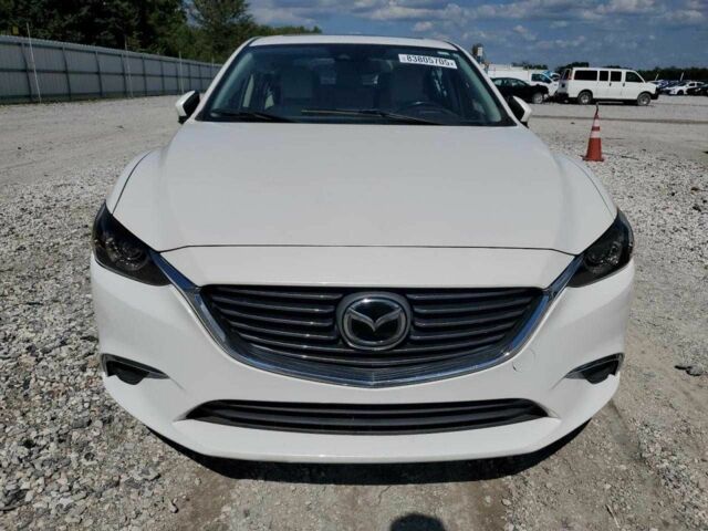 Білий Мазда 6, об'ємом двигуна 0 л та пробігом 63 тис. км за 2700 $, фото 4 на Automoto.ua