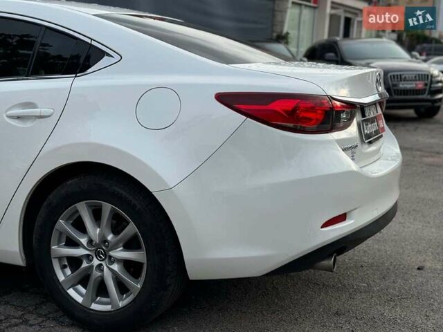 Білий Мазда 6, об'ємом двигуна 2.5 л та пробігом 125 тис. км за 13890 $, фото 8 на Automoto.ua