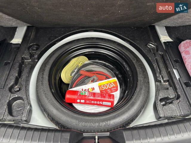 Белый Мазда 6, объемом двигателя 2.49 л и пробегом 76 тыс. км за 15500 $, фото 17 на Automoto.ua