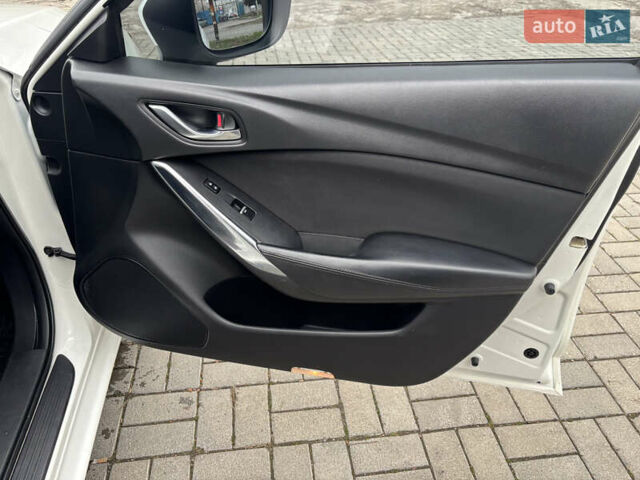 Белый Мазда 6, объемом двигателя 2.49 л и пробегом 76 тыс. км за 15500 $, фото 19 на Automoto.ua