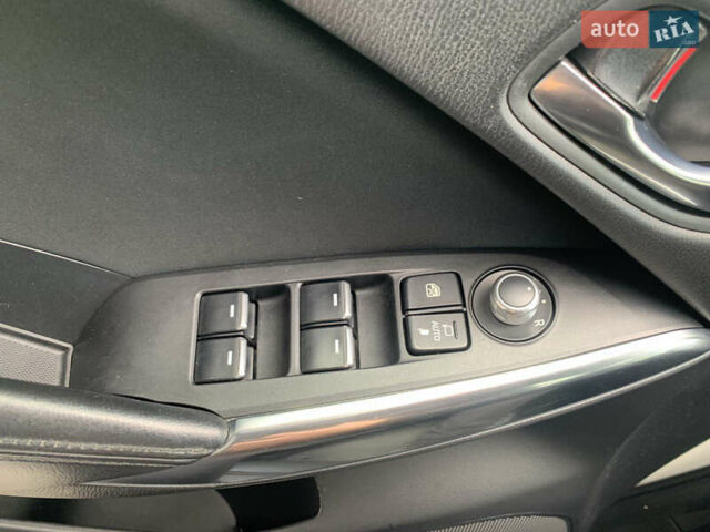 Белый Мазда 6, объемом двигателя 2 л и пробегом 86 тыс. км за 16700 $, фото 16 на Automoto.ua