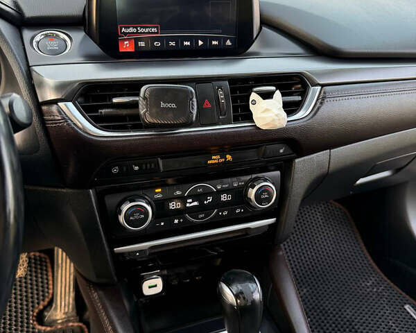 Белый Мазда 6, объемом двигателя 2.49 л и пробегом 158 тыс. км за 15450 $, фото 13 на Automoto.ua