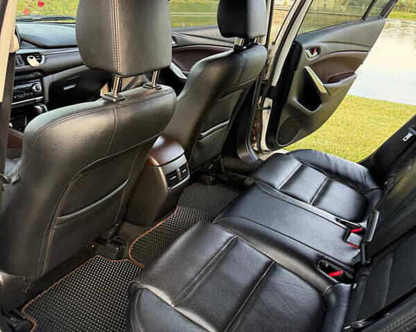 Белый Мазда 6, объемом двигателя 2.49 л и пробегом 158 тыс. км за 15450 $, фото 8 на Automoto.ua