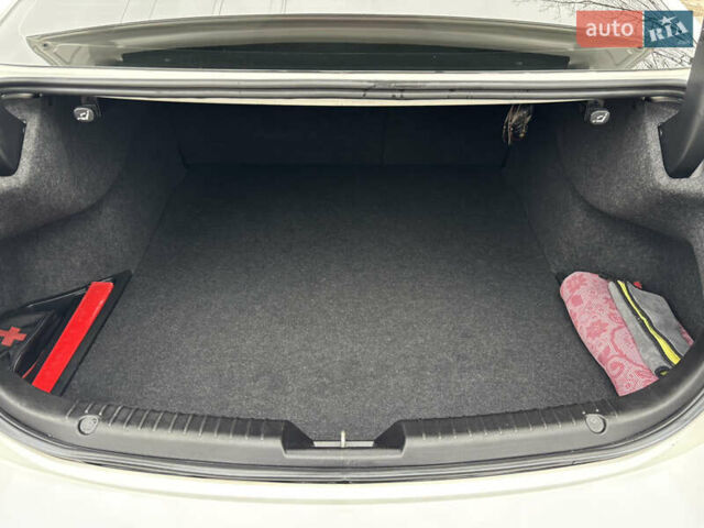 Белый Мазда 6, объемом двигателя 2.49 л и пробегом 76 тыс. км за 15500 $, фото 18 на Automoto.ua