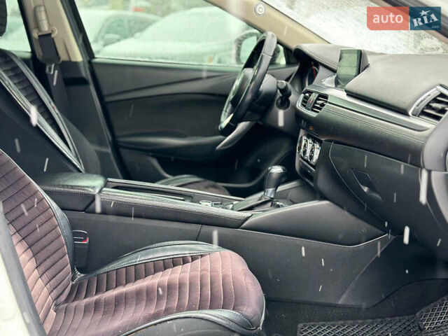 Білий Мазда 6, об'ємом двигуна 2.5 л та пробігом 125 тис. км за 11240 $, фото 18 на Automoto.ua
