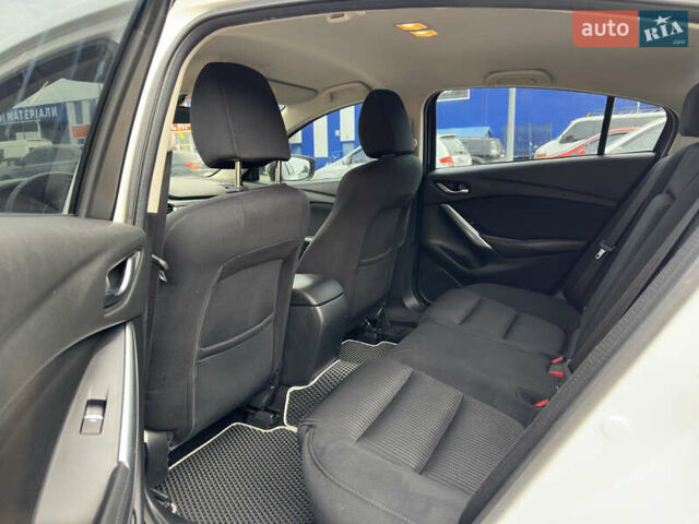 Белый Мазда 6, объемом двигателя 2.49 л и пробегом 138 тыс. км за 12800 $, фото 7 на Automoto.ua