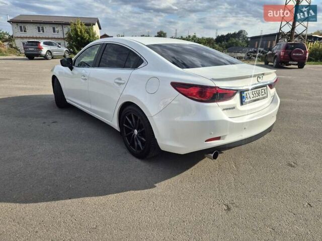 Білий Мазда 6, об'ємом двигуна 2 л та пробігом 105 тис. км за 16300 $, фото 3 на Automoto.ua