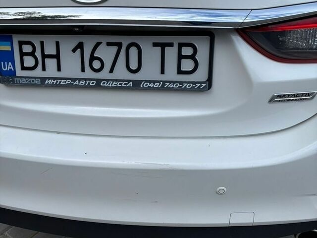 Білий Мазда 6, об'ємом двигуна 2 л та пробігом 156 тис. км за 14200 $, фото 12 на Automoto.ua