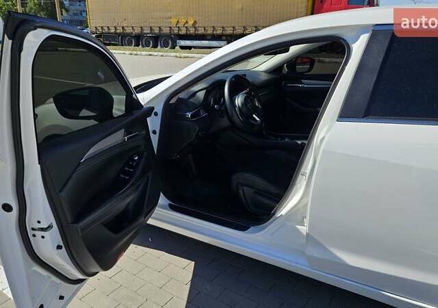 Мазда 6 2018 в Сумах на Automoto.ua Белый Мазда 6, объемом двигателя 2 л и пробегом 100 тыс. км за 19999 $, фото 37 на Automoto.ua