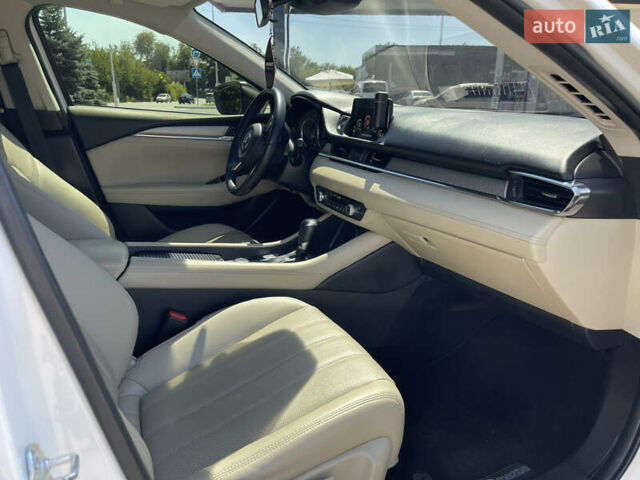 Белый Мазда 6, объемом двигателя 2.49 л и пробегом 101 тыс. км за 17300 $, фото 12 на Automoto.ua