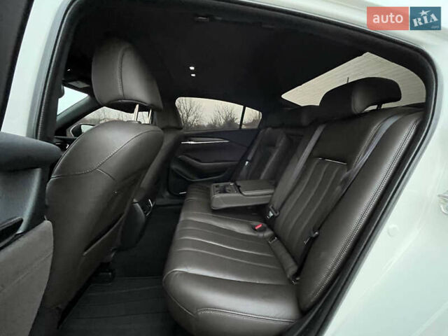 Белый Мазда 6, объемом двигателя 2.49 л и пробегом 70 тыс. км за 19999 $, фото 16 на Automoto.ua