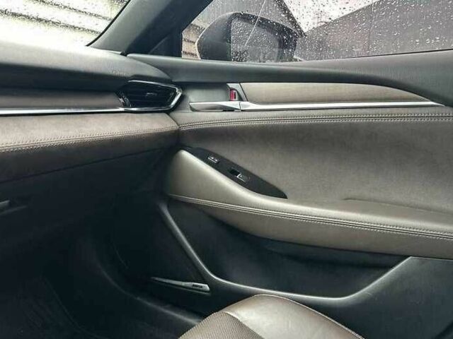 Белый Мазда 6, объемом двигателя 2.5 л и пробегом 95 тыс. км за 13400 $, фото 15 на Automoto.ua