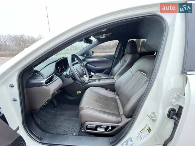 Белый Мазда 6, объемом двигателя 2.49 л и пробегом 70 тыс. км за 19999 $, фото 15 на Automoto.ua