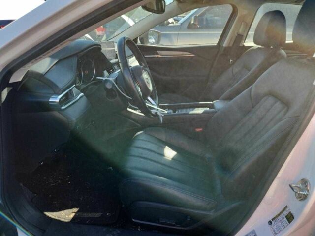 Белый Мазда 6, объемом двигателя 2.5 л и пробегом 78 тыс. км за 3800 $, фото 6 на Automoto.ua