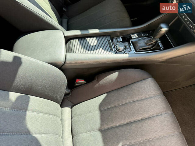 Білий Мазда 6, об'ємом двигуна 2.5 л та пробігом 87 тис. км за 14900 $, фото 32 на Automoto.ua