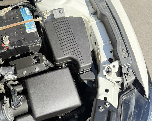 Білий Мазда 6, об'ємом двигуна 2.5 л та пробігом 87 тис. км за 14900 $, фото 12 на Automoto.ua