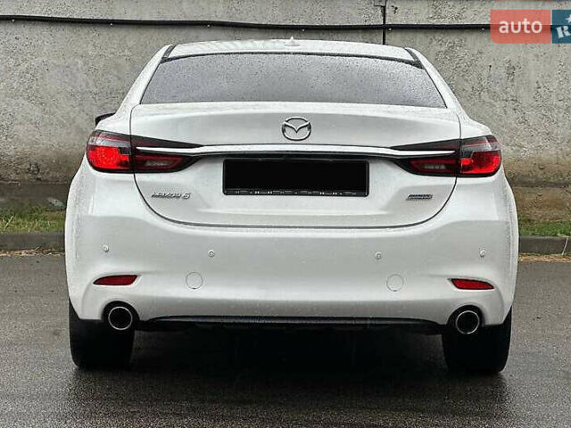 Белый Мазда 6, объемом двигателя 2.49 л и пробегом 95 тыс. км за 15400 $, фото 7 на Automoto.ua