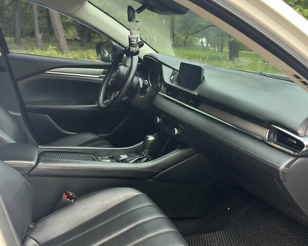 Белый Мазда 6, объемом двигателя 2.49 л и пробегом 97 тыс. км за 19500 $, фото 7 на Automoto.ua