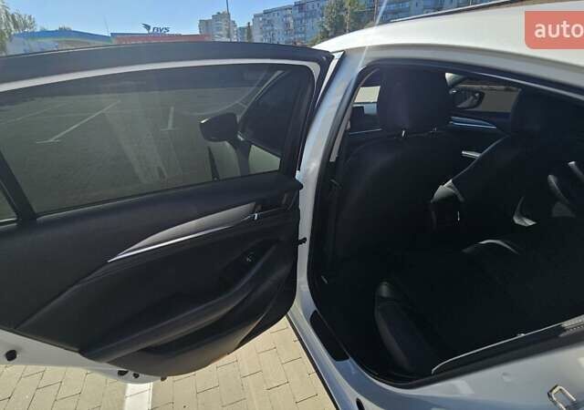 Мазда 6 2018 в Сумах на Automoto.ua Белый Мазда 6, объемом двигателя 2 л и пробегом 100 тыс. км за 19999 $, фото 33 на Automoto.ua