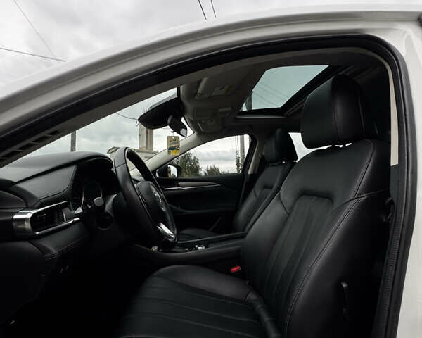 Білий Мазда 6, об'ємом двигуна 2.49 л та пробігом 175 тис. км за 16999 $, фото 12 на Automoto.ua