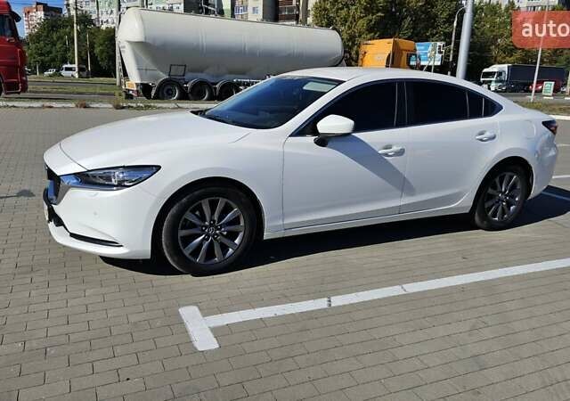 Мазда 6 2018 в Сумах на Automoto.ua Белый Мазда 6, объемом двигателя 2 л и пробегом 100 тыс. км за 19999 $, фото 5 на Automoto.ua