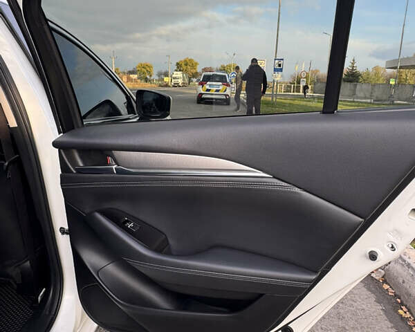 Мазда 6 2019 в Черкассах на Automoto.ua Белый Мазда 6, объемом двигателя 2.49 л и пробегом 148 тыс. км за 15500 $, фото 19 на Automoto.ua