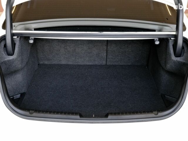 Білий Мазда 6, об'ємом двигуна 2.5 л та пробігом 86 тис. км за 13900 $, фото 8 на Automoto.ua