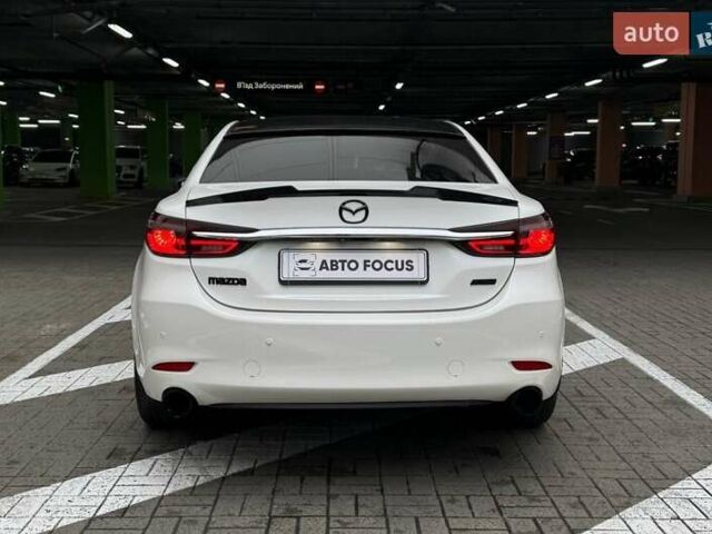 Белый Мазда 6, объемом двигателя 2 л и пробегом 121 тыс. км за 17990 $, фото 5 на Automoto.ua