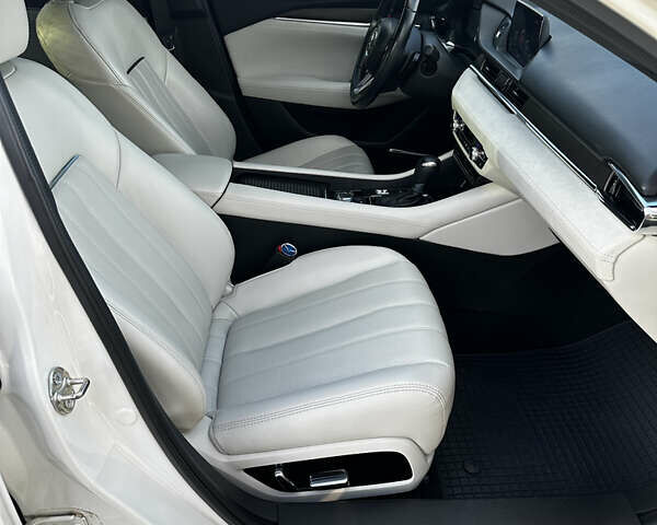 Білий Мазда 6, об'ємом двигуна 2.49 л та пробігом 45 тис. км за 25500 $, фото 14 на Automoto.ua