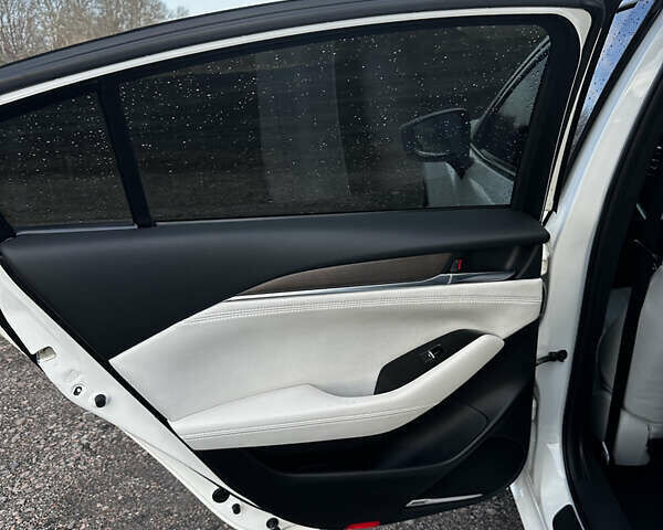 Білий Мазда 6, об'ємом двигуна 2.49 л та пробігом 45 тис. км за 25500 $, фото 12 на Automoto.ua