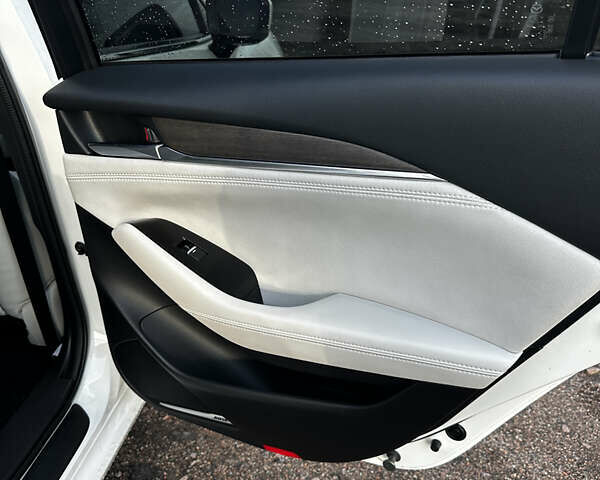 Білий Мазда 6, об'ємом двигуна 2.49 л та пробігом 45 тис. км за 25500 $, фото 16 на Automoto.ua