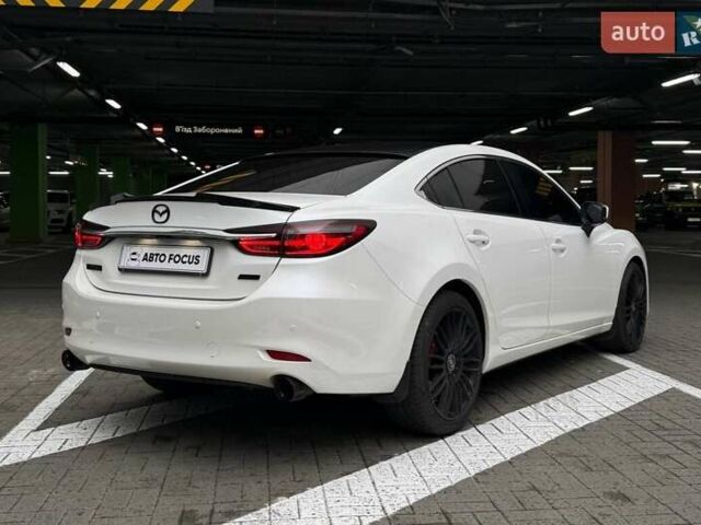 Белый Мазда 6, объемом двигателя 2 л и пробегом 121 тыс. км за 17990 $, фото 6 на Automoto.ua