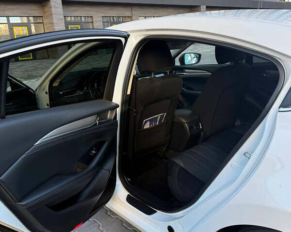 Белый Мазда 6, объемом двигателя 2 л и пробегом 134 тыс. км за 21100 $, фото 8 на Automoto.ua