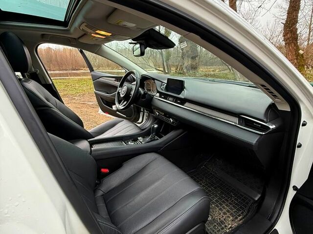 Белый Мазда 6, объемом двигателя 2.5 л и пробегом 31 тыс. км за 25000 $, фото 7 на Automoto.ua