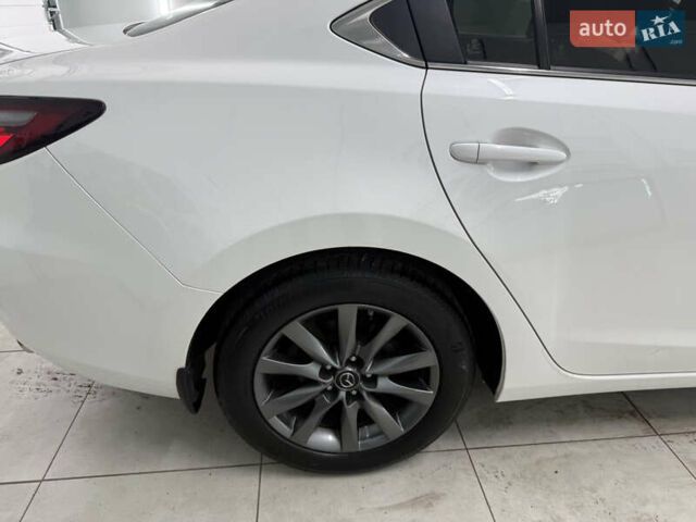 Белый Мазда 6, объемом двигателя 2 л и пробегом 110 тыс. км за 20500 $, фото 7 на Automoto.ua