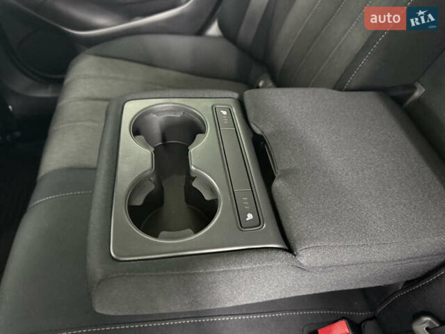 Белый Мазда 6, объемом двигателя 2 л и пробегом 110 тыс. км за 20500 $, фото 20 на Automoto.ua