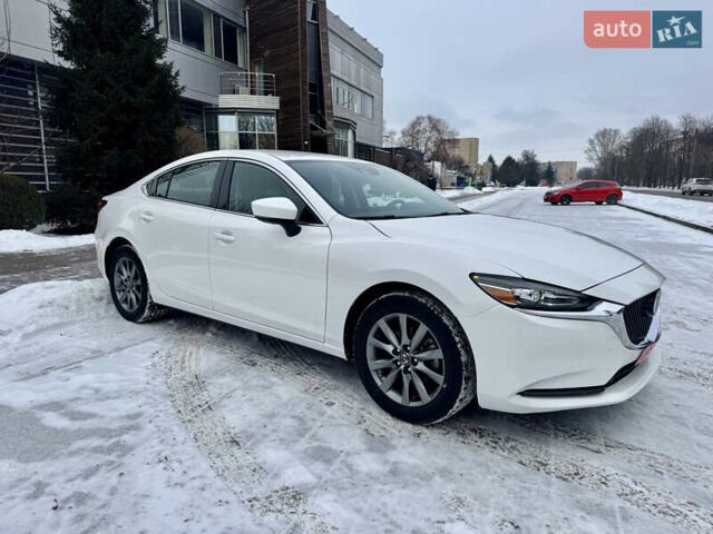 Белый Мазда 6, объемом двигателя 2.49 л и пробегом 69 тыс. км за 15800 $, фото 1 на Automoto.ua