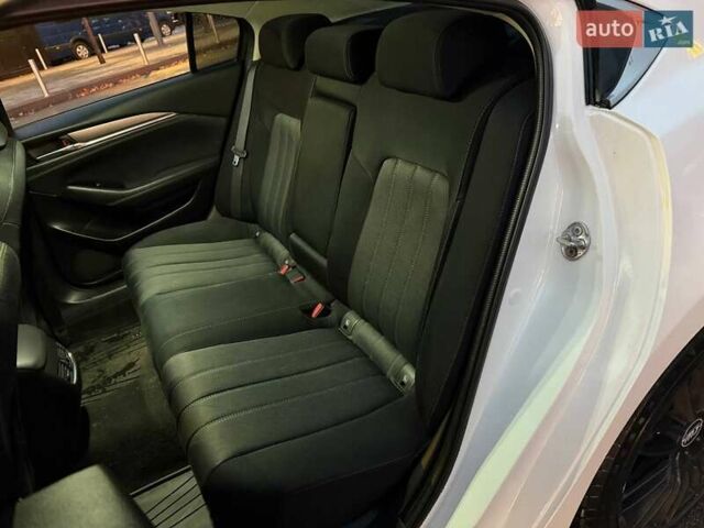 Мазда 6 2019 у Києві на Automoto.ua Білий Мазда 6, об'ємом двигуна 2 л та пробігом 120 тис. км за 18490 $, фото 9 на Automoto.ua