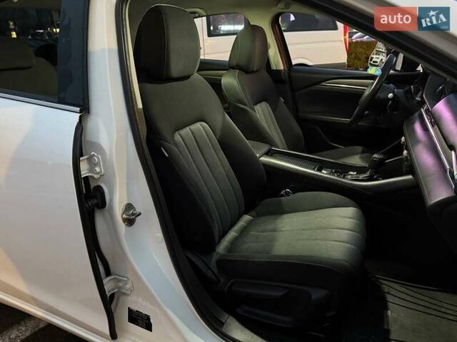 Мазда 6 2019 у Києві на Automoto.ua Білий Мазда 6, об'ємом двигуна 2 л та пробігом 120 тис. км за 18490 $, фото 11 на Automoto.ua