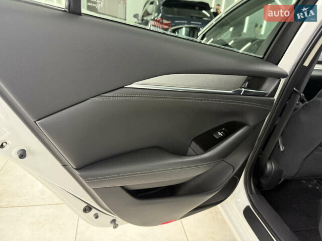 Белый Мазда 6, объемом двигателя 2 л и пробегом 110 тыс. км за 20500 $, фото 18 на Automoto.ua