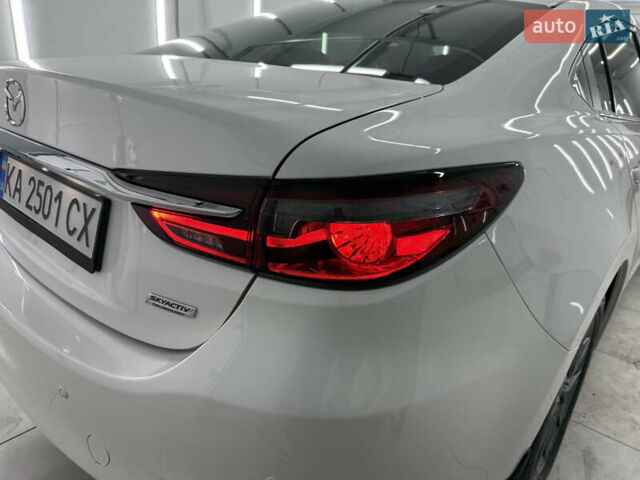 Белый Мазда 6, объемом двигателя 2 л и пробегом 110 тыс. км за 20500 $, фото 6 на Automoto.ua